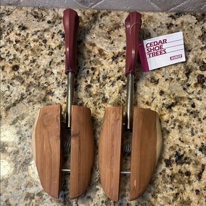 Cedar Shoe Trees for Men - Natural Wood Finish
